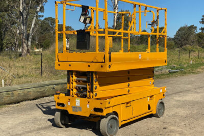 08/2017 HAULOTTE COMPACT 12 12M ELECTRIC SCISSOR LIFT ELEVATED WORK PLATFORM GENIE JLG SKYJACK