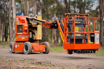 JLG E300AJP KNUCKLE BOOM SCISSOR LIFT ELEVATED WORK PLATFORM EWP GENIE