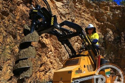 DIGGA MINI LOADER AUGER DRIVE SUIT DINGO VERMEER KANGA BOXER TORO