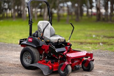 TORO ZMASTER 3000 SERIES DIESEL COMMERCIAL ZERO TURN RIDE ON LAWN MOWER JOHN DEERE