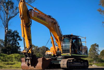 HYUNDAI ROBEX 290 LC-9 29.3T TRACKED EXCAVATOR KOBELCO CATERPILLAR SUMITOMO KOMATSU CASE