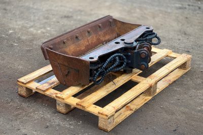ROO ATTACHMENTS 900MM HYDRAULIC TILTING MUD BATTER BUCKET EXCAVATOR BUCKET ATTACHMENT