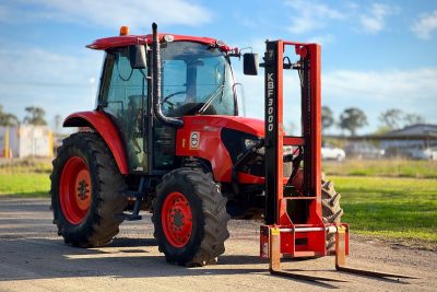 2019 KUBOTA M8540 85HP DIESEL 4X4 AWD FARM TRACTOR VINEYARD ROW CROP WITH FORK LIFT JOHN DEERE