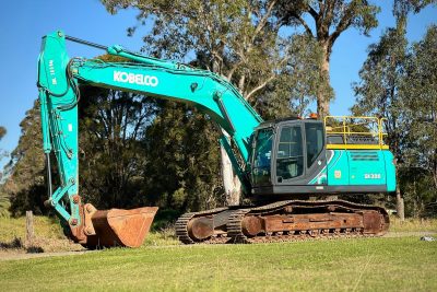 KOBELCO SK300 LC-10 30T EXCAVATOR BOBCAT SKID STEER LOADER CATERPILLAR KOMATSU SUMITOMO HITACHI