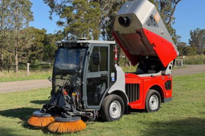 HAKO CITYMASTER 1650 INDUSTRIAL SWEEPER VACCUM GREEN MACHINE TENNANT MACDONALD JOHNSTON