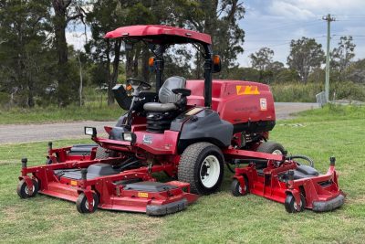 TORO GROUNDSMASTER 5900 WIDE AREA RIDE ON DIESEL COMMERCIAL LAWN MOWER