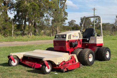 VENTRAC 4500P 72 INCH ARTICULATED OUT FRONT DECK RIDE ON LAWN MOWER TORO