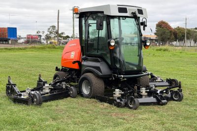 JACOBSEN HR800 DIESEL RIDE ON LAWN MOWER WIDE AREA OUT FRONT JOHN DEERE TORO 5910