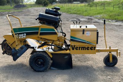 VERMEER SC252 SELF PROPELLED STUMP GRINDER WOOD CHIPPER BANDIT RAYCO MORBARK