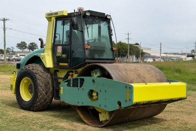 AMMANN ASC130 12.5T SMOOTH DRUM ROLLER COMPACTOR COMPACTION ROLLER DYNAPAC WACKER