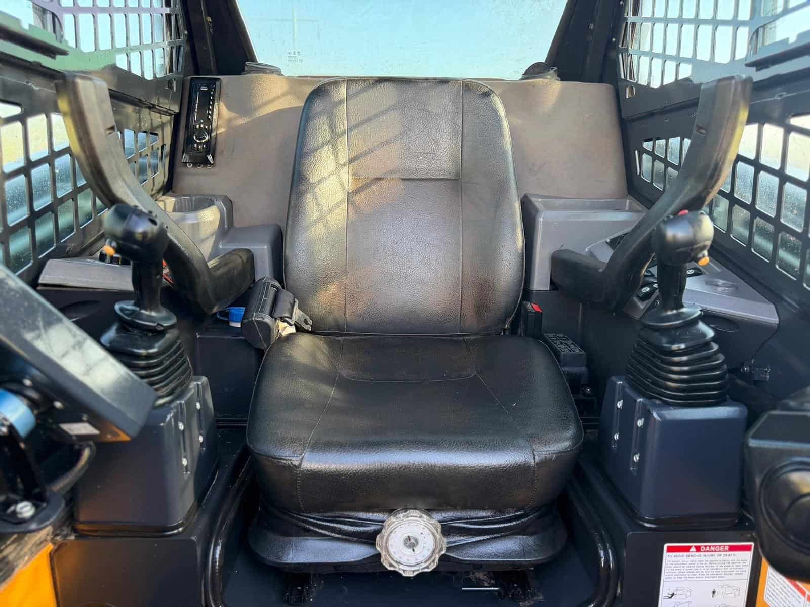 HYUNDAI HT100V SKID STEER LOADER CATERPILLAR CASE BOBCAT TEREX ASV image 13