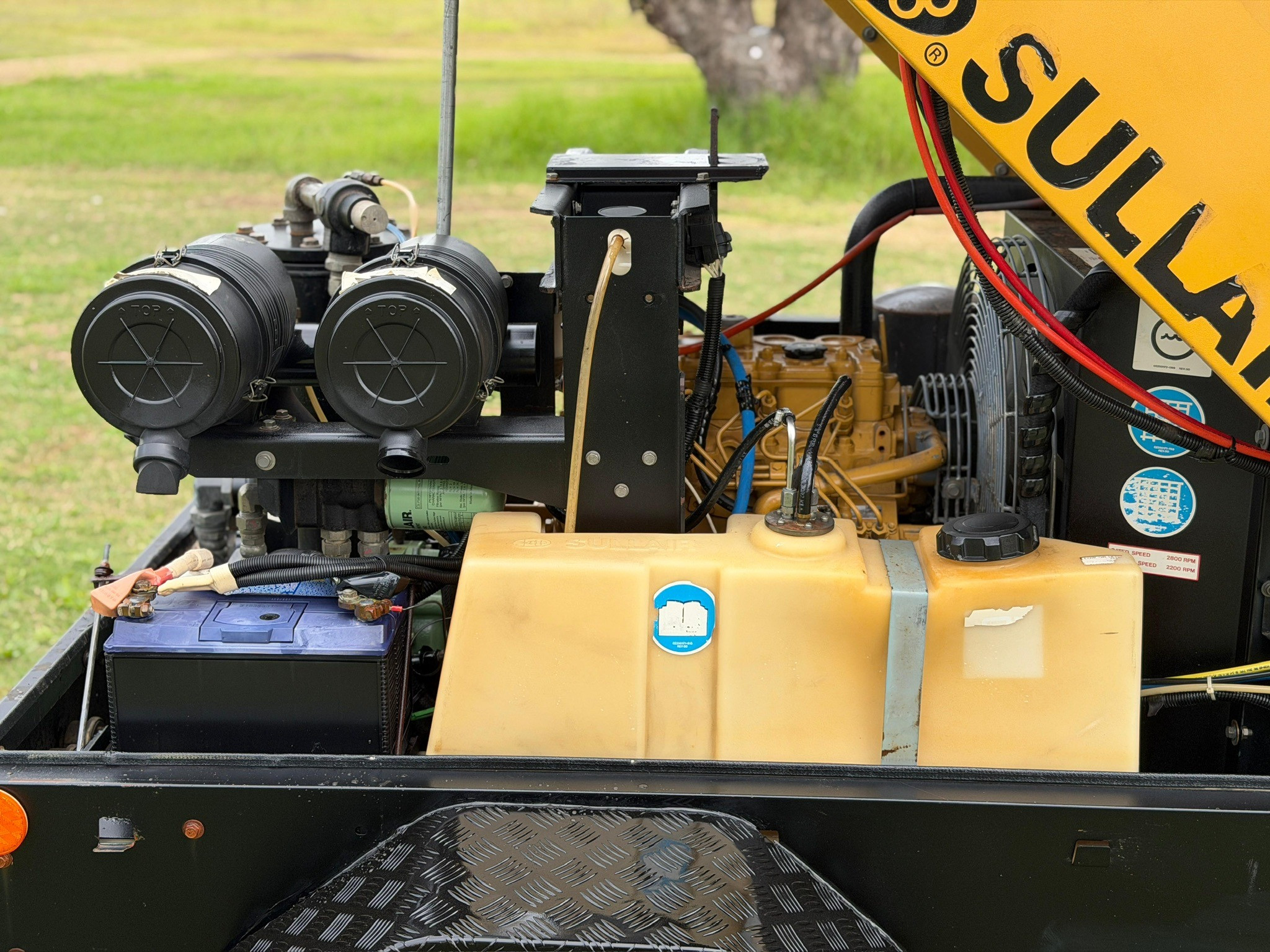 SULLAIR 185DPQ 185CFM AIR COMPRESSOR ATLAS COPCO AIRMAN image 7