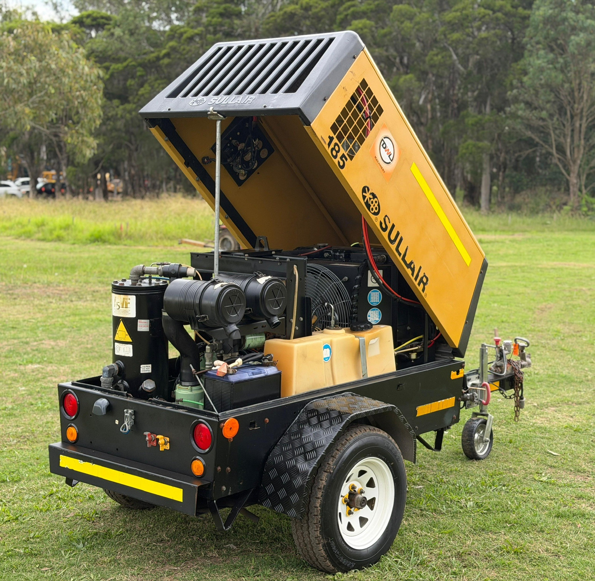 SULLAIR 185DPQ 185CFM AIR COMPRESSOR ATLAS COPCO AIRMAN image 10