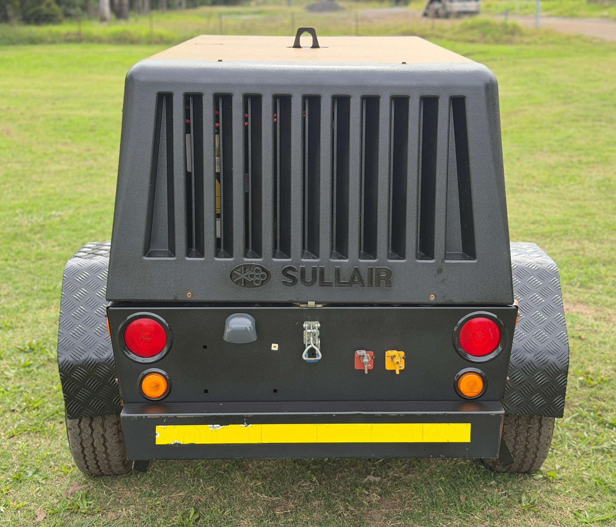 SULLAIR 185DPQ 185CFM AIR COMPRESSOR ATLAS COPCO AIRMAN image 12