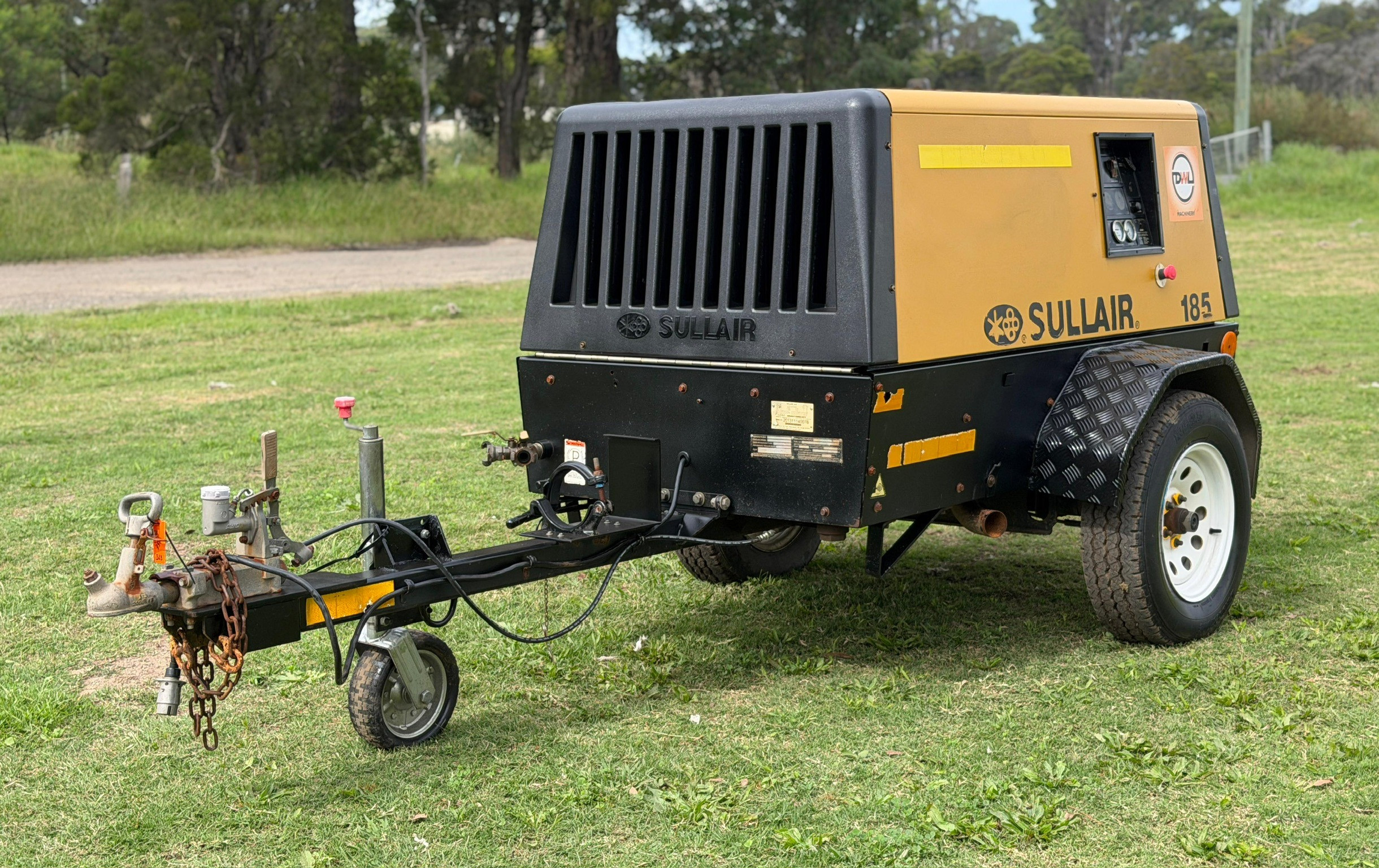 SULLAIR 185DPQ 185CFM AIR COMPRESSOR ATLAS COPCO AIRMAN image 3