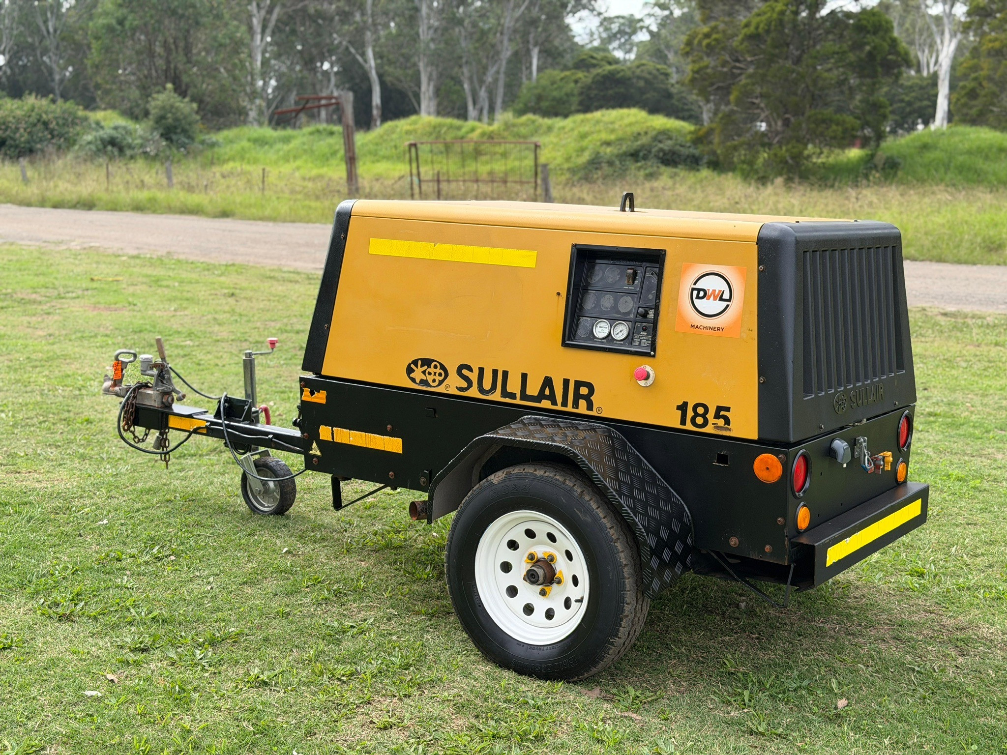 SULLAIR 185DPQ 185CFM AIR COMPRESSOR ATLAS COPCO AIRMAN