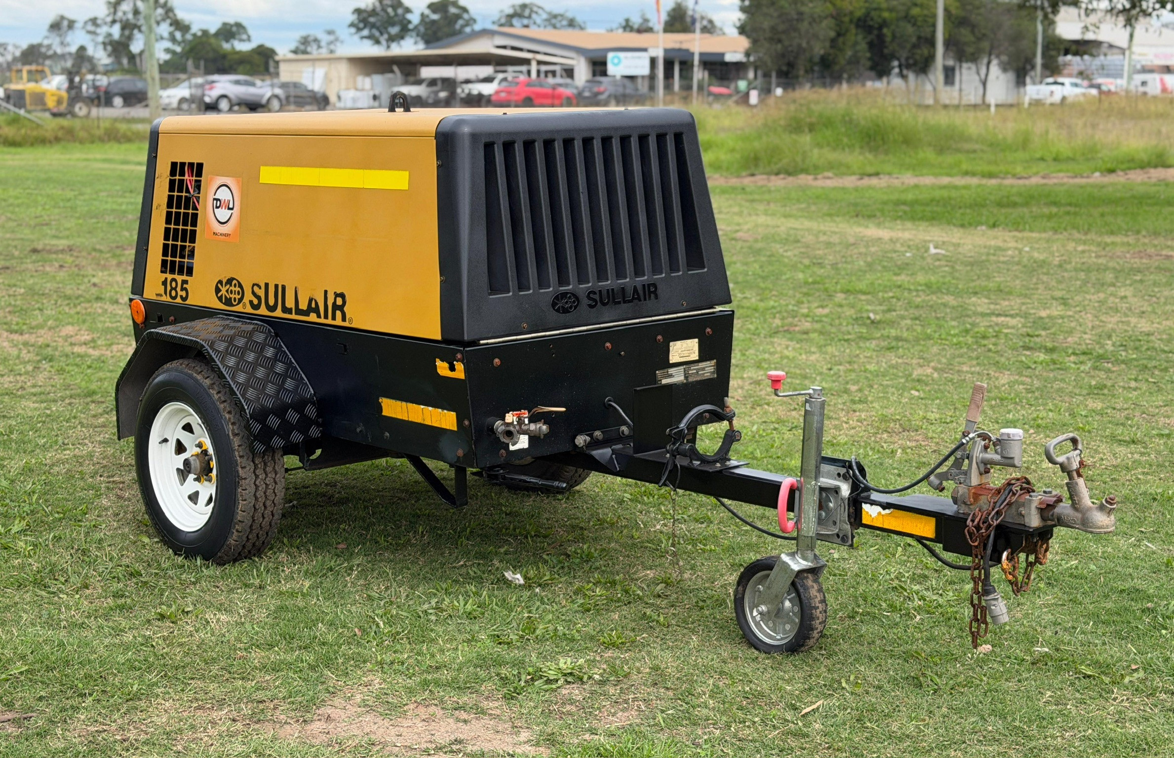 SULLAIR 185DPQ 185CFM AIR COMPRESSOR ATLAS COPCO AIRMAN image 4