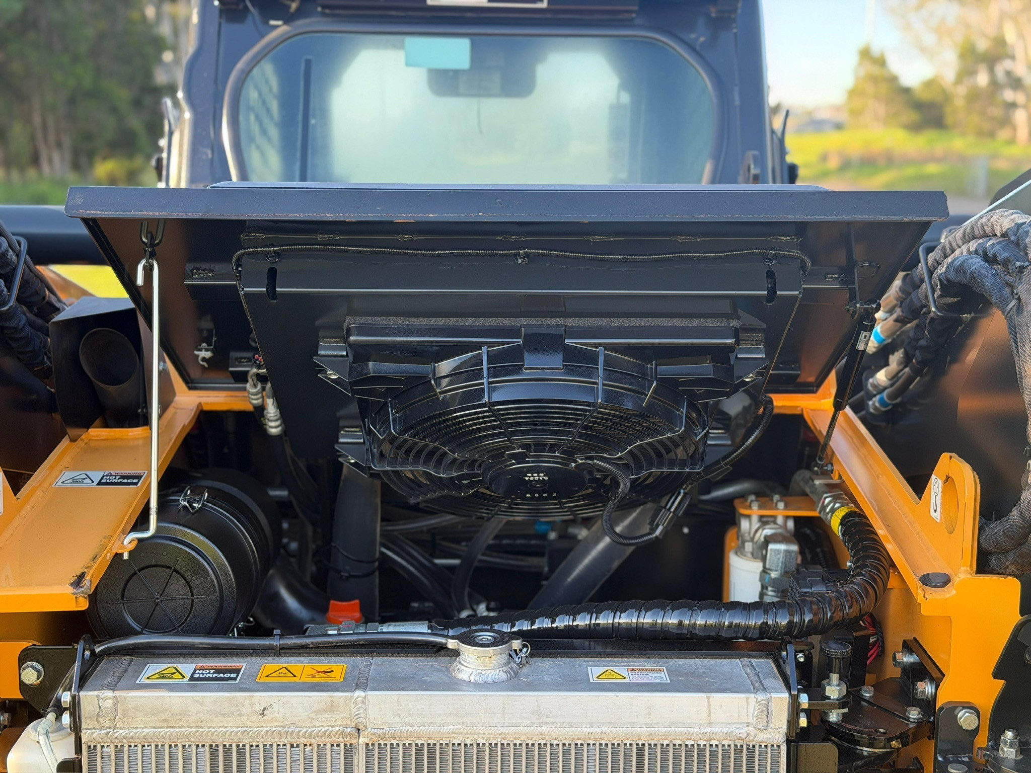 HYUNDAI HT100V SKID STEER LOADER CATERPILLAR CASE BOBCAT TEREX ASV image 15