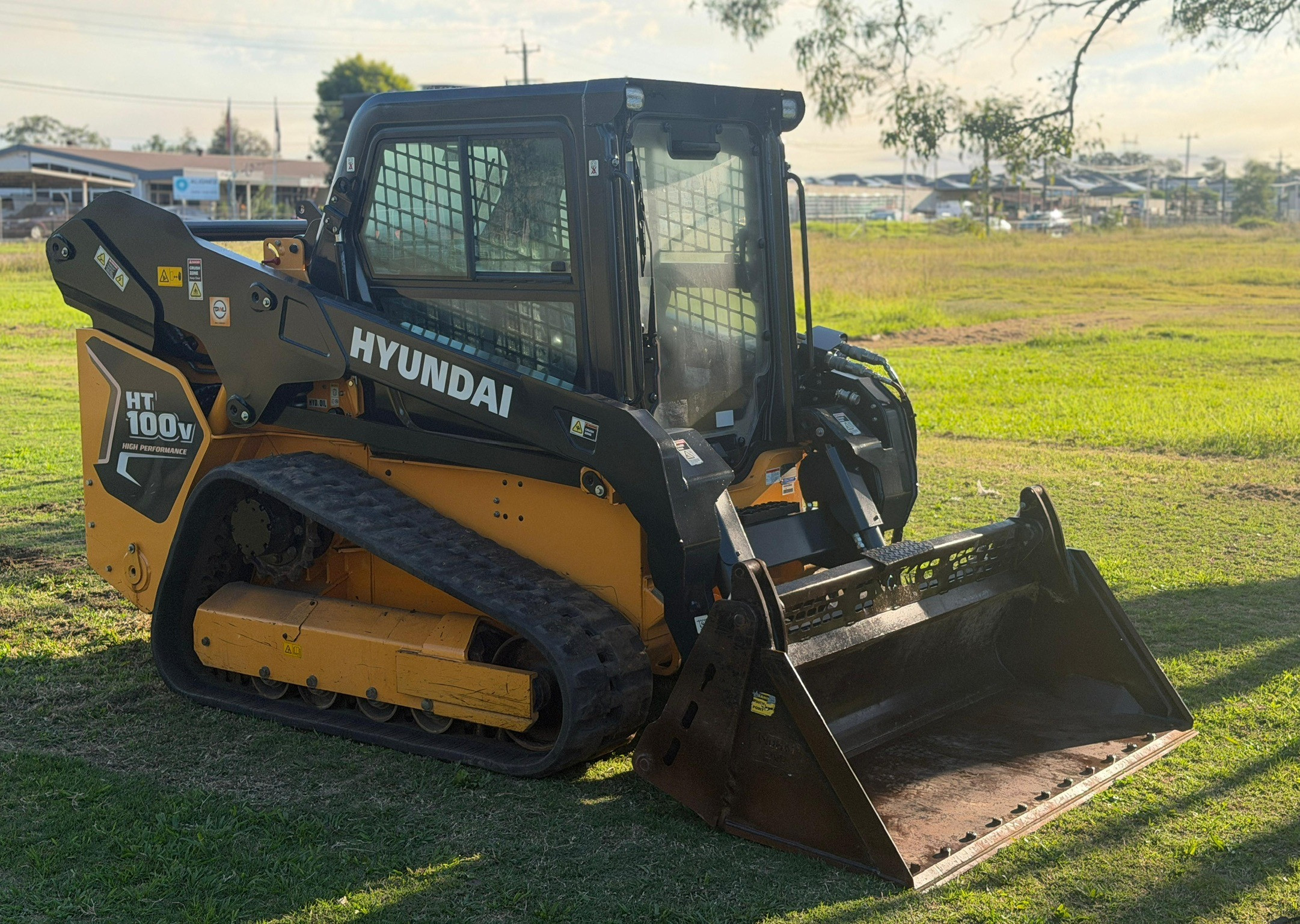 HYUNDAI HT100V SKID STEER LOADER CATERPILLAR CASE BOBCAT TEREX ASV image 6
