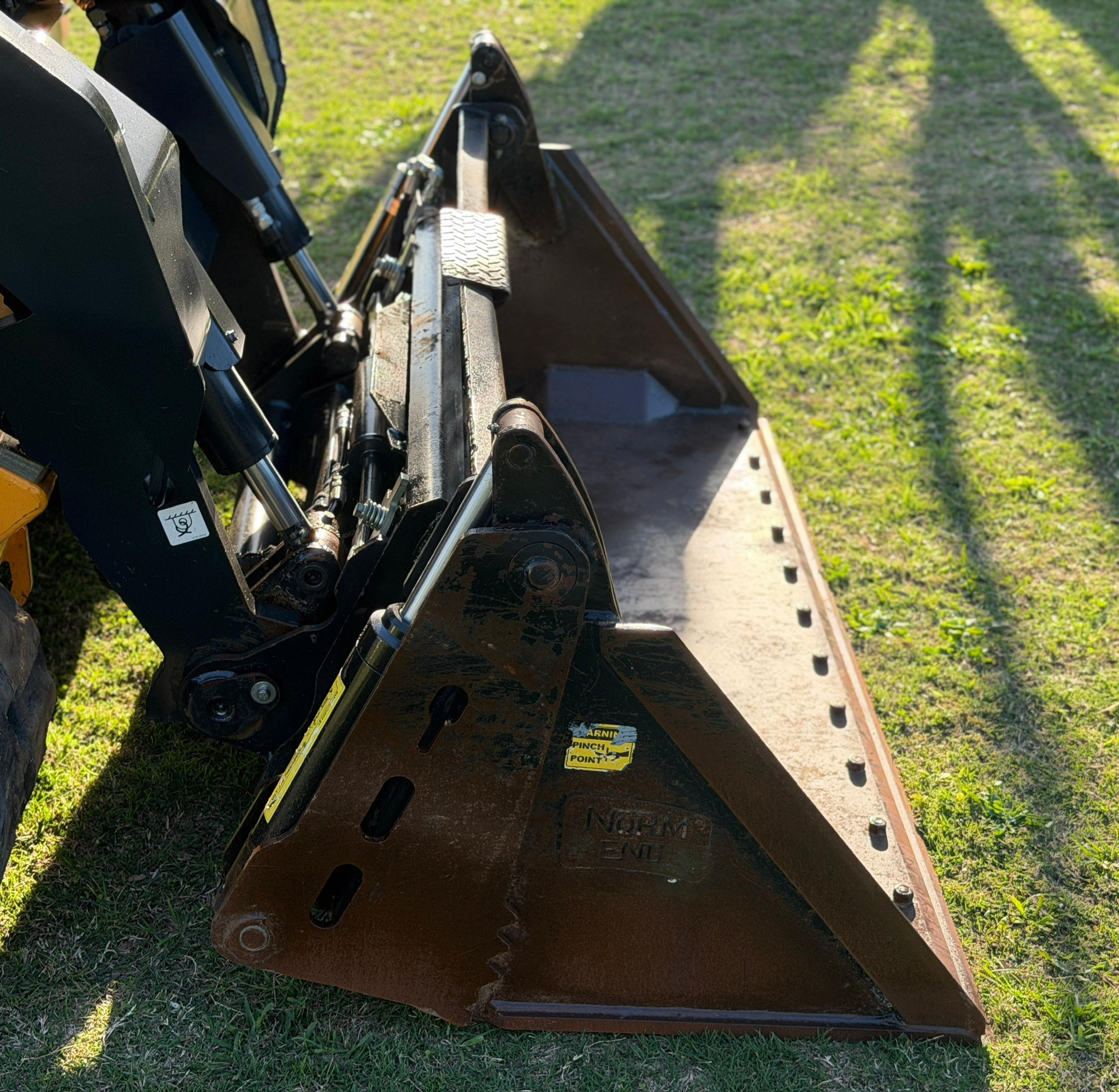 HYUNDAI HT100V SKID STEER LOADER CATERPILLAR CASE BOBCAT TEREX ASV image 20