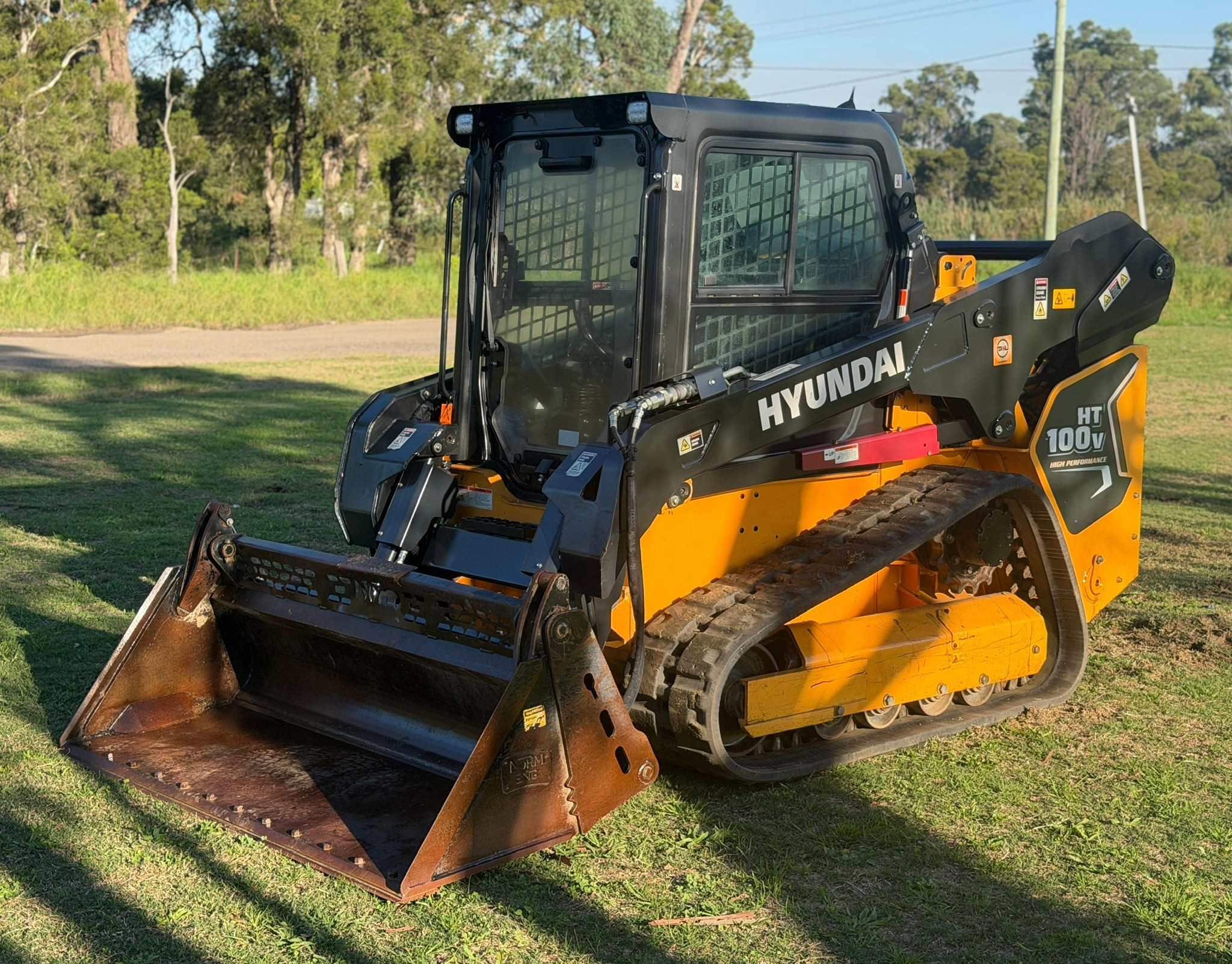 HYUNDAI HT100V SKID STEER LOADER CATERPILLAR CASE BOBCAT TEREX ASV
