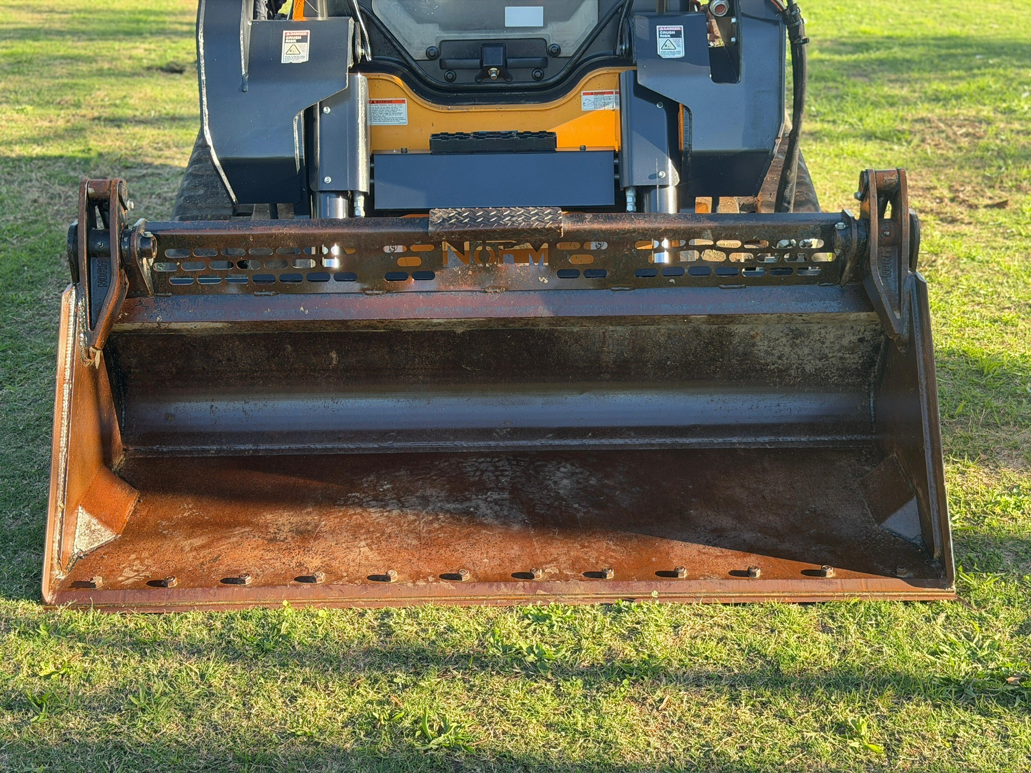 HYUNDAI HT100V SKID STEER LOADER CATERPILLAR CASE BOBCAT TEREX ASV image 23