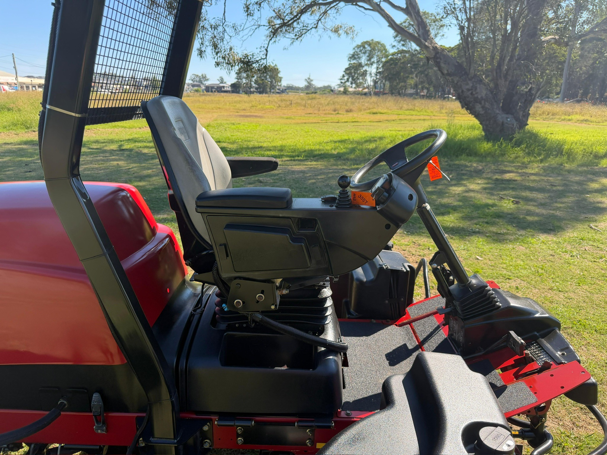 TORO REELMASTER 5010-H CROSS TRAX HYBRID AWD REEL CYLINDER FAIRWAY GREENS COMMERCIAL DIESEL MOWER image 16