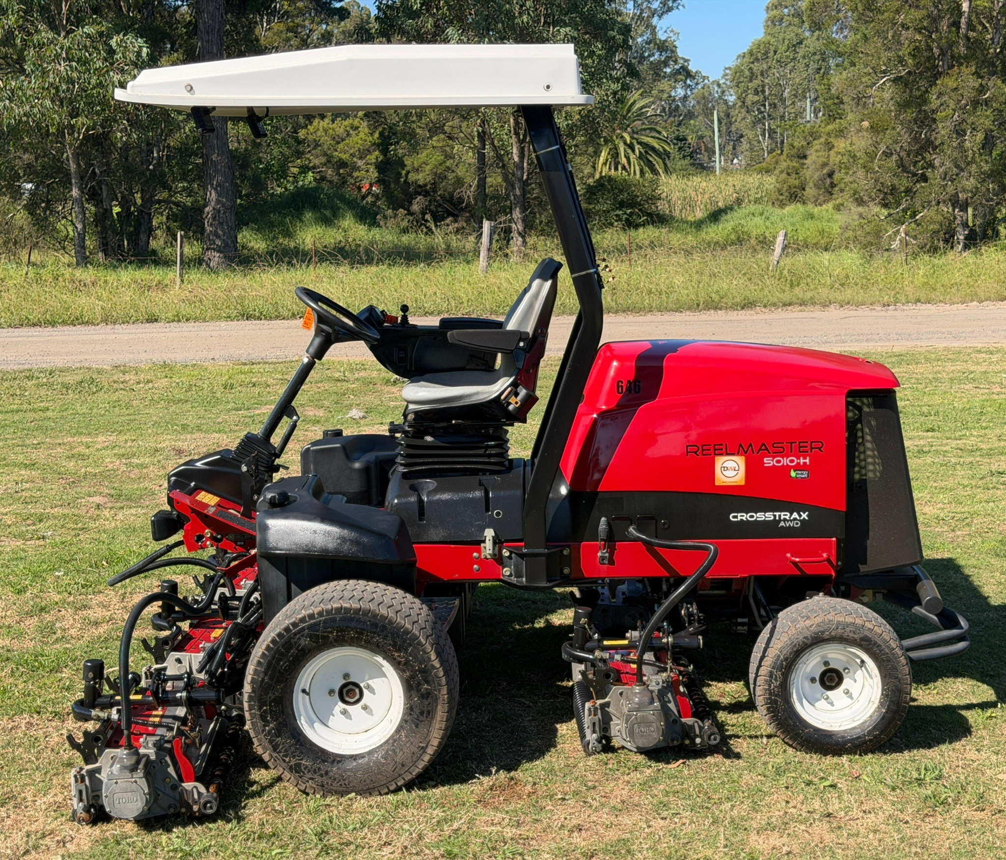 TORO REELMASTER 5010-H CROSS TRAX HYBRID AWD REEL CYLINDER FAIRWAY GREENS COMMERCIAL DIESEL MOWER image 2