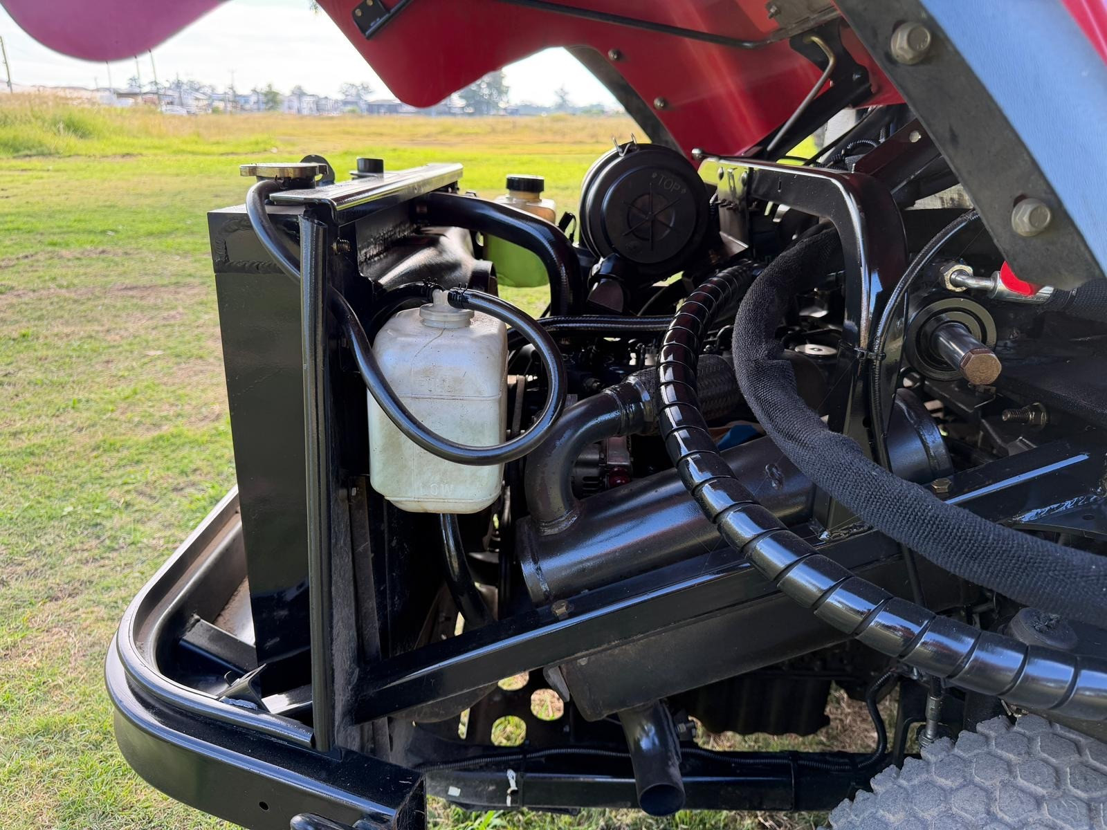 TORO GROUNDSMASTER 360 4X4 AC CABIN RIDE ON DIESEL COMMERCIAL ZERO TURN LAWN MOWER KUBOTA image 11