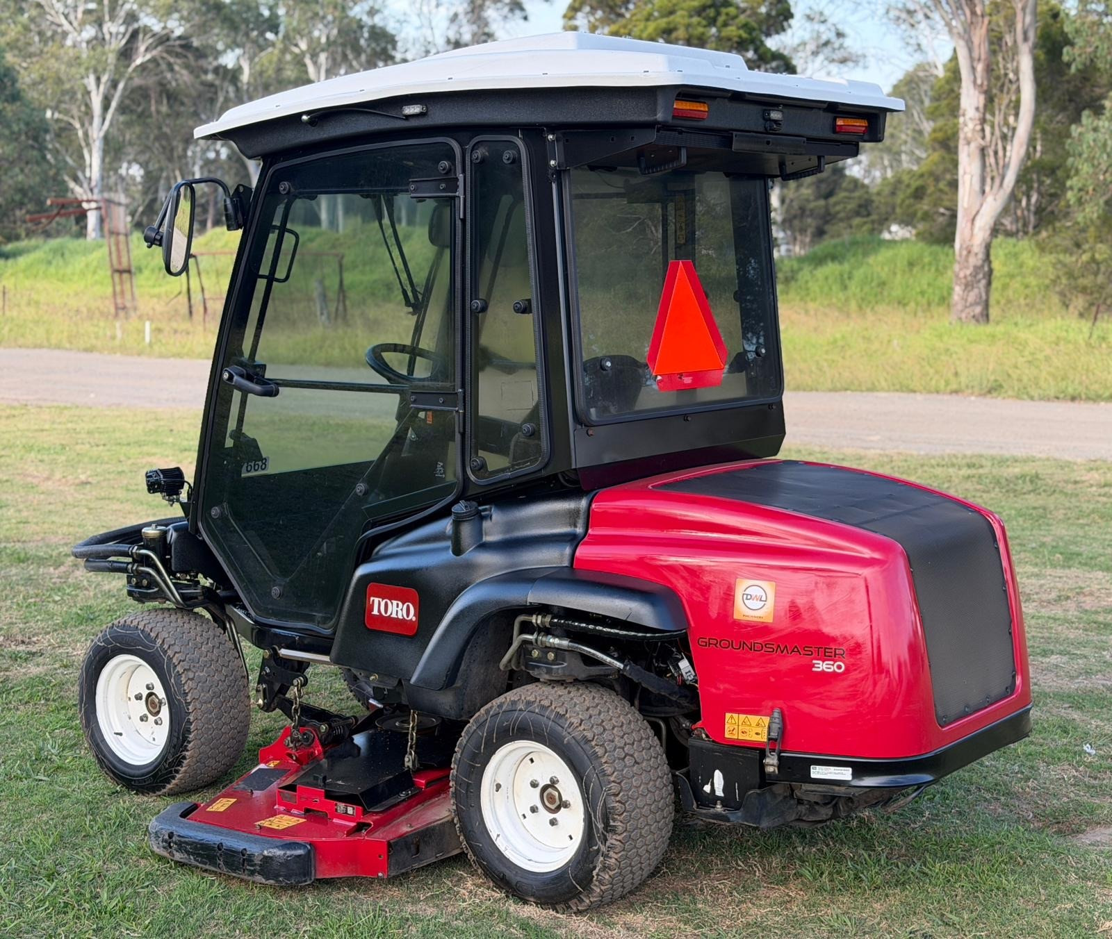 TORO GROUNDSMASTER 360 4X4 AC CABIN RIDE ON DIESEL COMMERCIAL ZERO TURN LAWN MOWER KUBOTA image 4