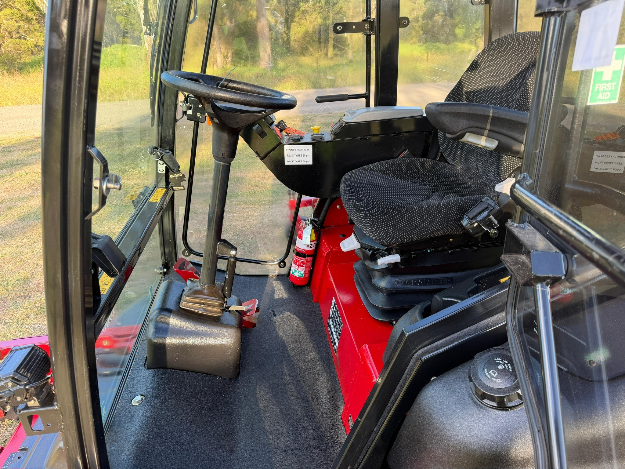 TORO GROUNDSMASTER 5910 DIESEL COMMERCIALRIDE ON LAWN MOWER JOHN DEERE KUBOTA image 26