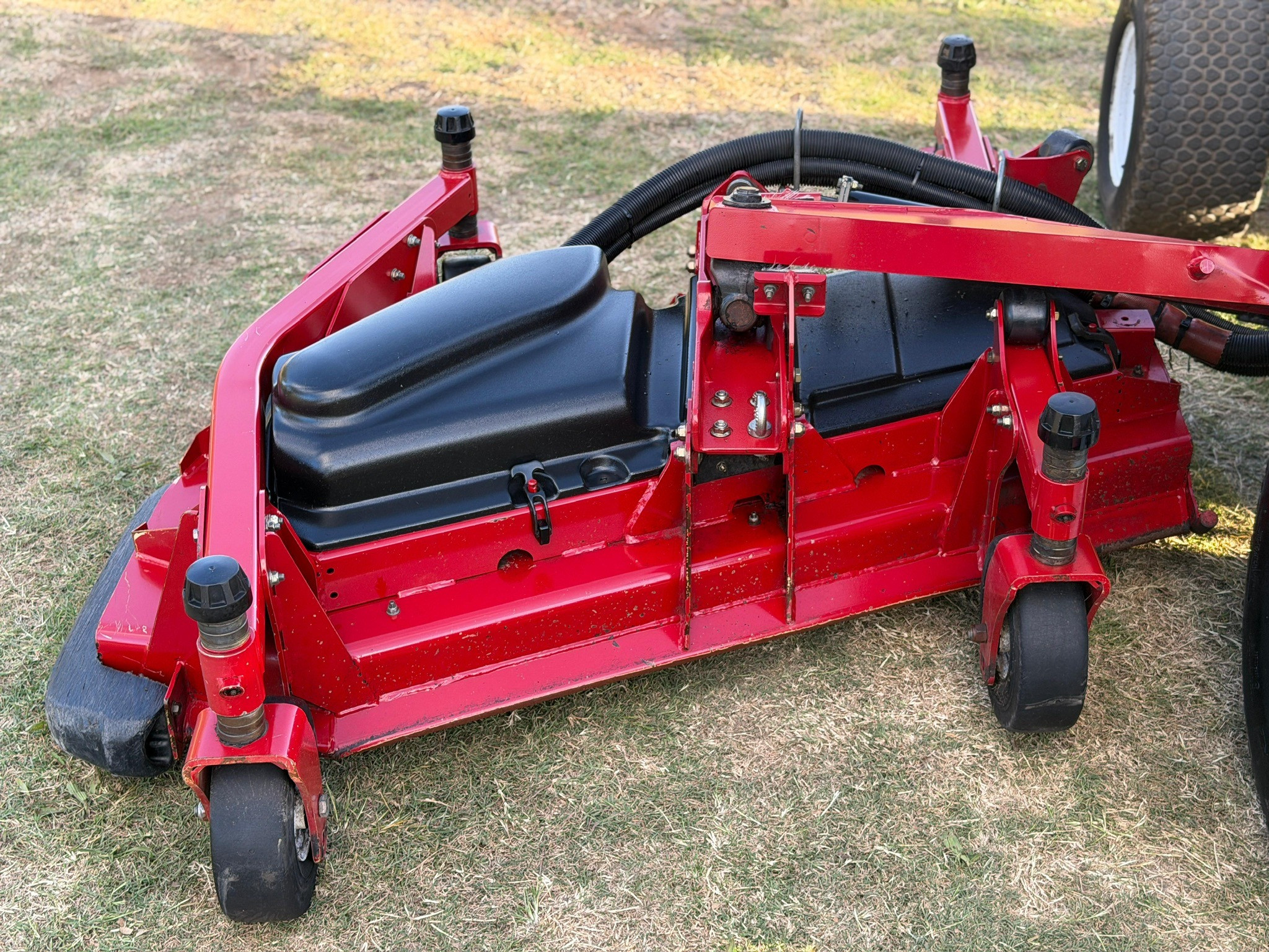 TORO GROUNDSMASTER 5910 DIESEL COMMERCIALRIDE ON LAWN MOWER JOHN DEERE KUBOTA image 16