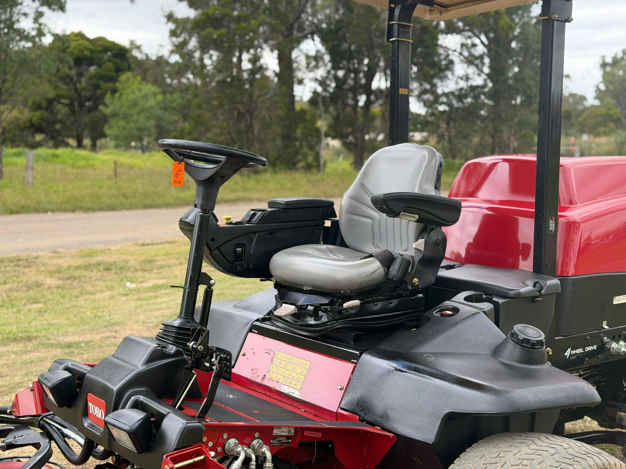 TORO GROUNDSMASTER 4500D 4WD RIDE ON COMMERCIAL DIESEL LAWN MOWER OUT FRONT ZERO TURN image 21