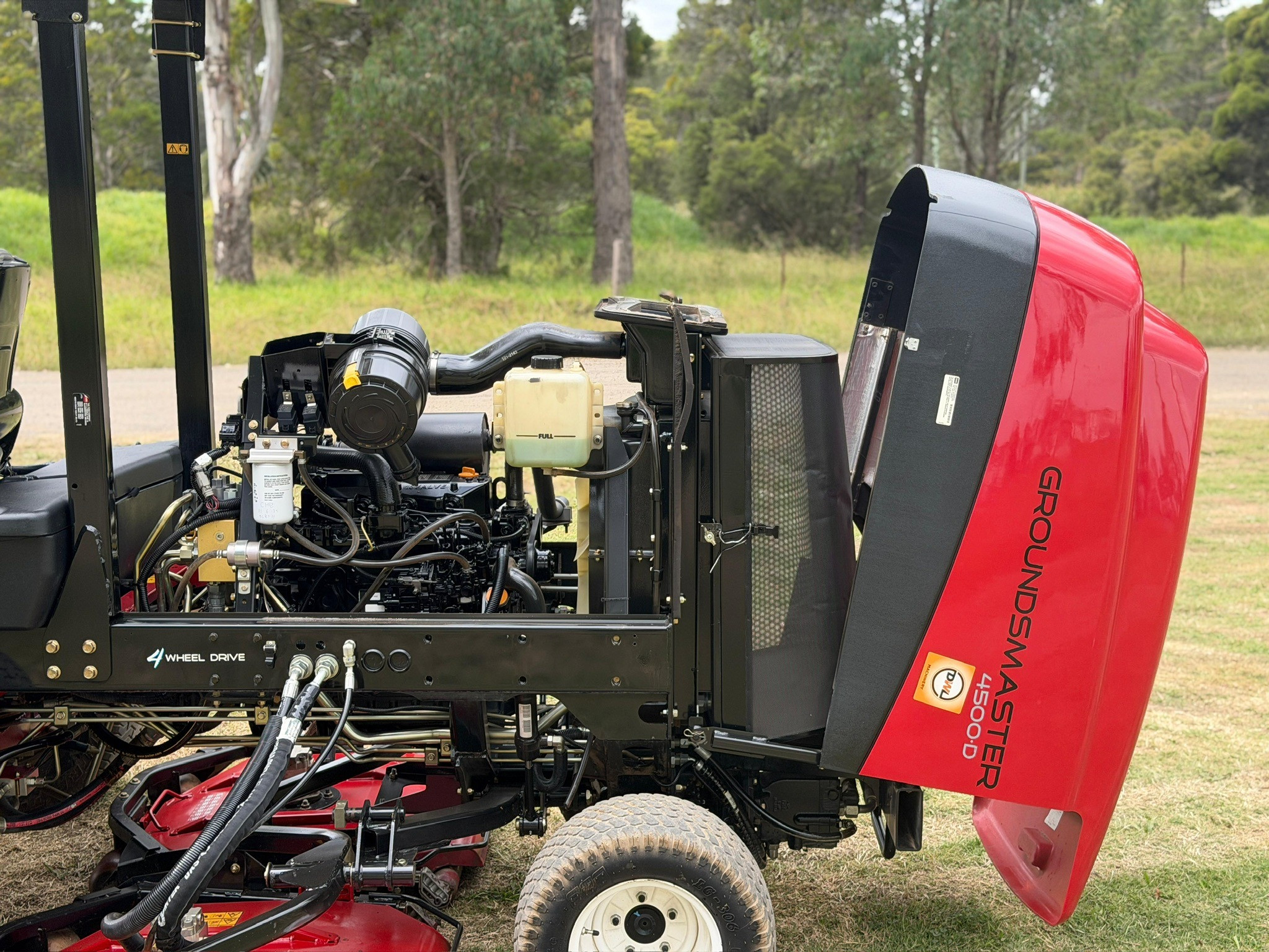 TORO GROUNDSMASTER 4500D 4WD RIDE ON COMMERCIAL DIESEL LAWN MOWER OUT FRONT ZERO TURN image 18