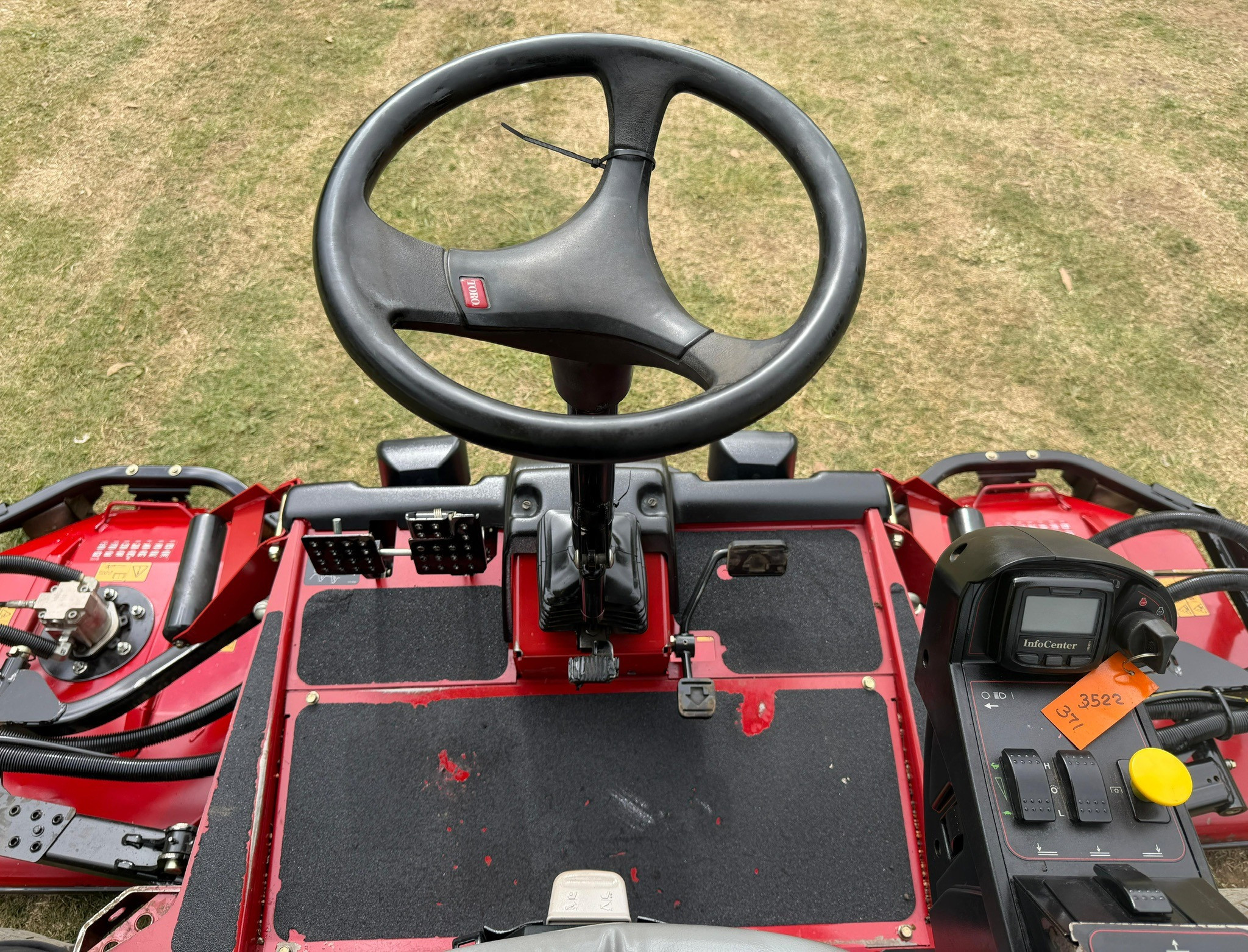 TORO GROUNDSMASTER 4500D 4WD RIDE ON COMMERCIAL DIESEL LAWN MOWER OUT FRONT ZERO TURN image 10