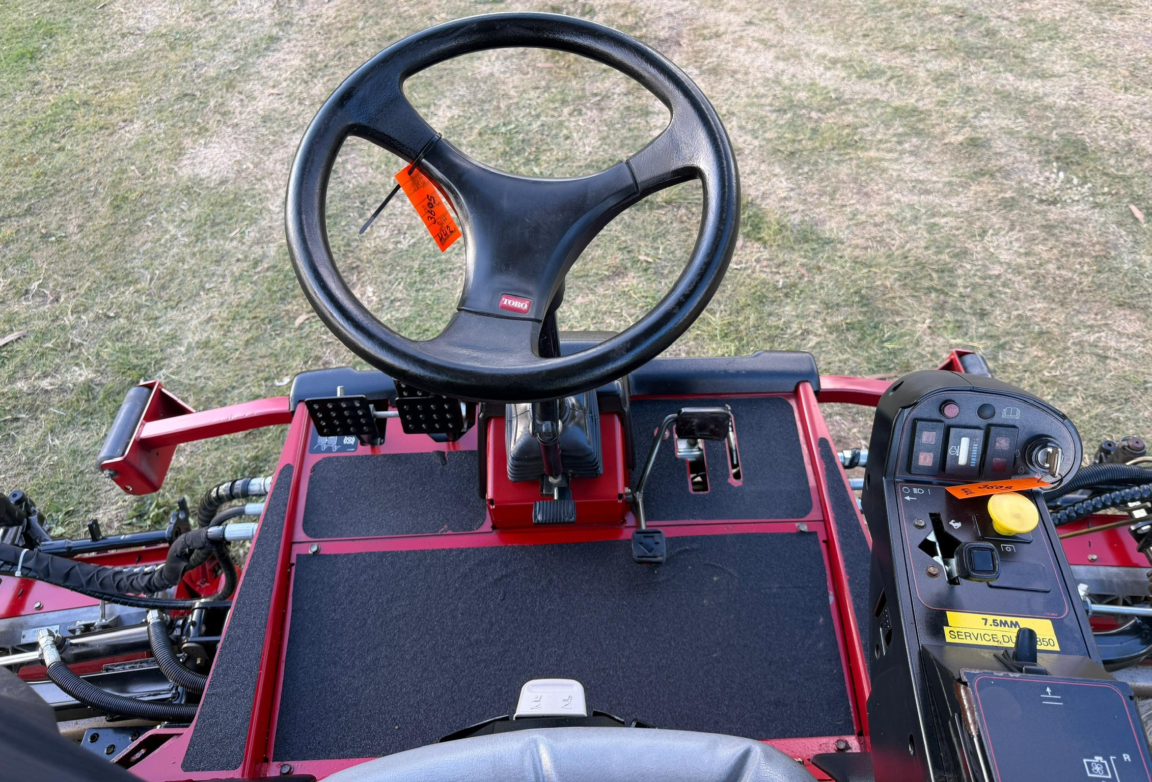 TORO REELMASTER 7000D RIDE ON FAIRWAY CYLINDER REEL GREENS GOLF COURSE LAWN MOWER JOHN DEERE image 11