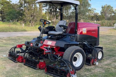 TORO REELMASTER 7000D RIDE ON FAIRWAY CYLINDER REEL GREENS GOLF COURSE LAWN MOWER JOHN DEERE