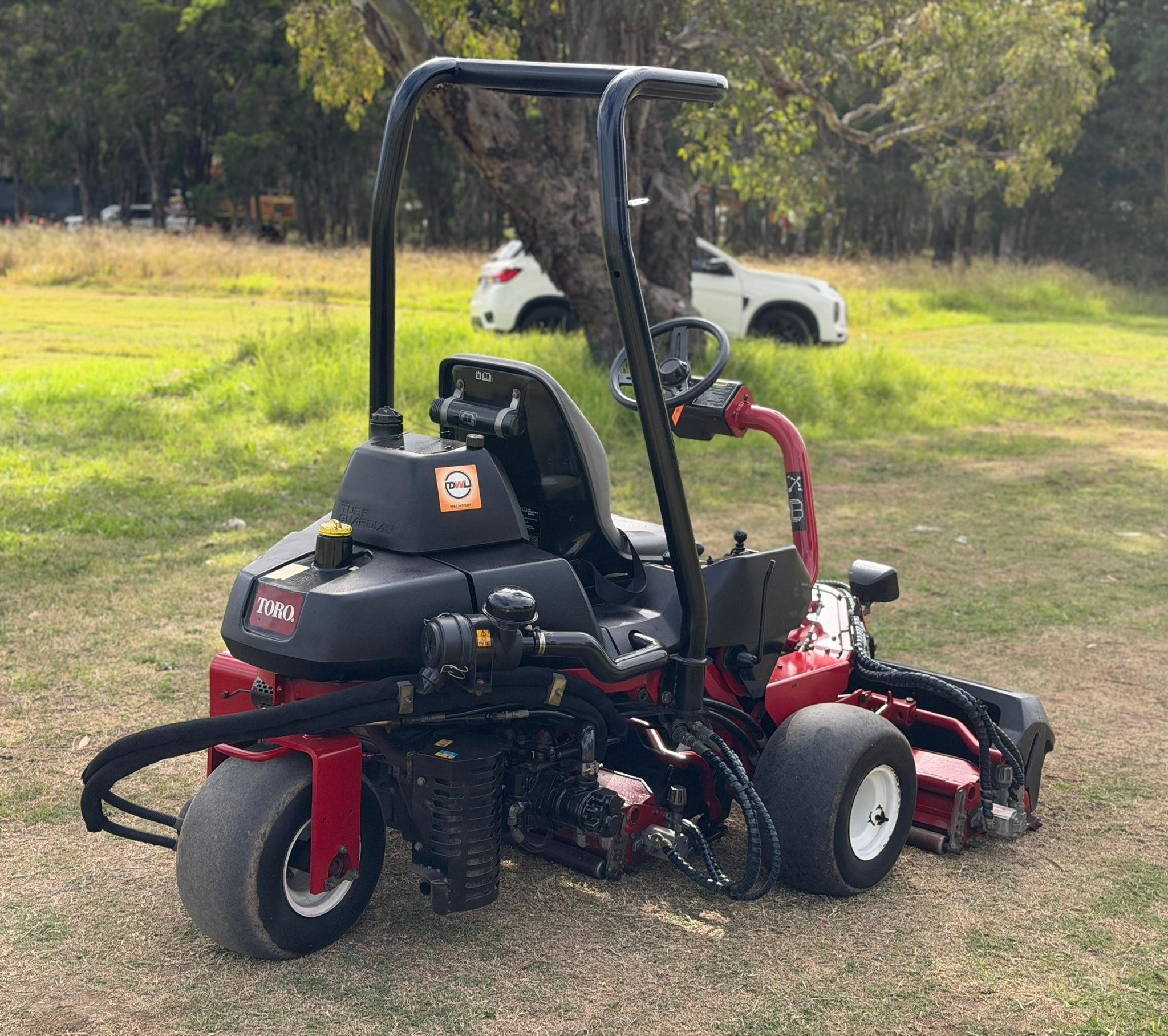 TORO GREENSMASTER 3250D DIESEL GREENS CYLINDER REEL GOF COURSE RIDE ON LAWN MOWER JOHN DEERE image 4