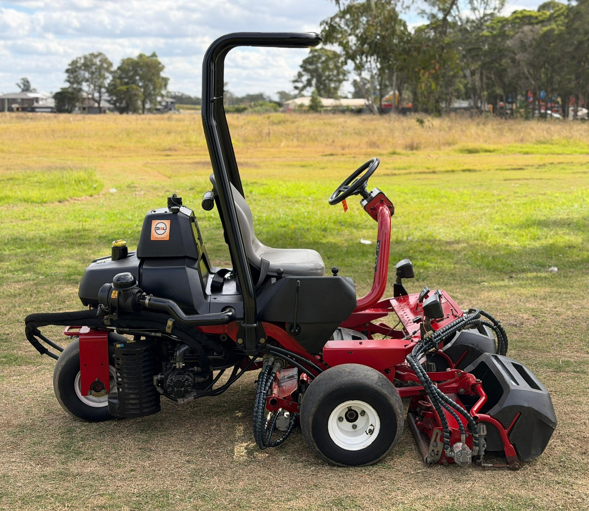 TORO GREENSMASTER 3250D DIESEL GREENS CYLINDER REEL GOF COURSE RIDE ON LAWN MOWER JOHN DEERE image 5