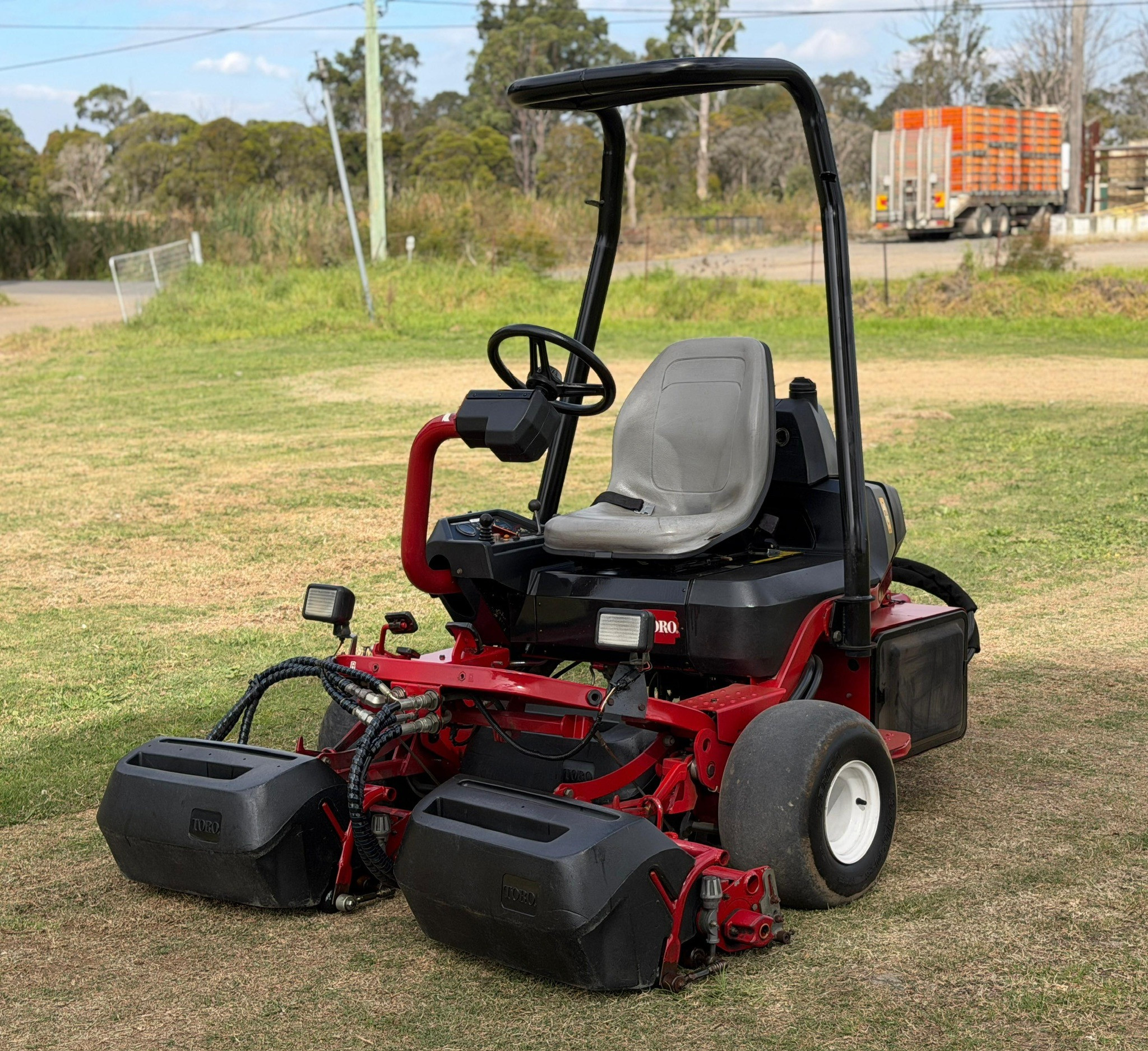 TORO GREENSMASTER 3250D DIESEL GREENS CYLINDER REEL GOF COURSE RIDE ON LAWN MOWER JOHN DEERE