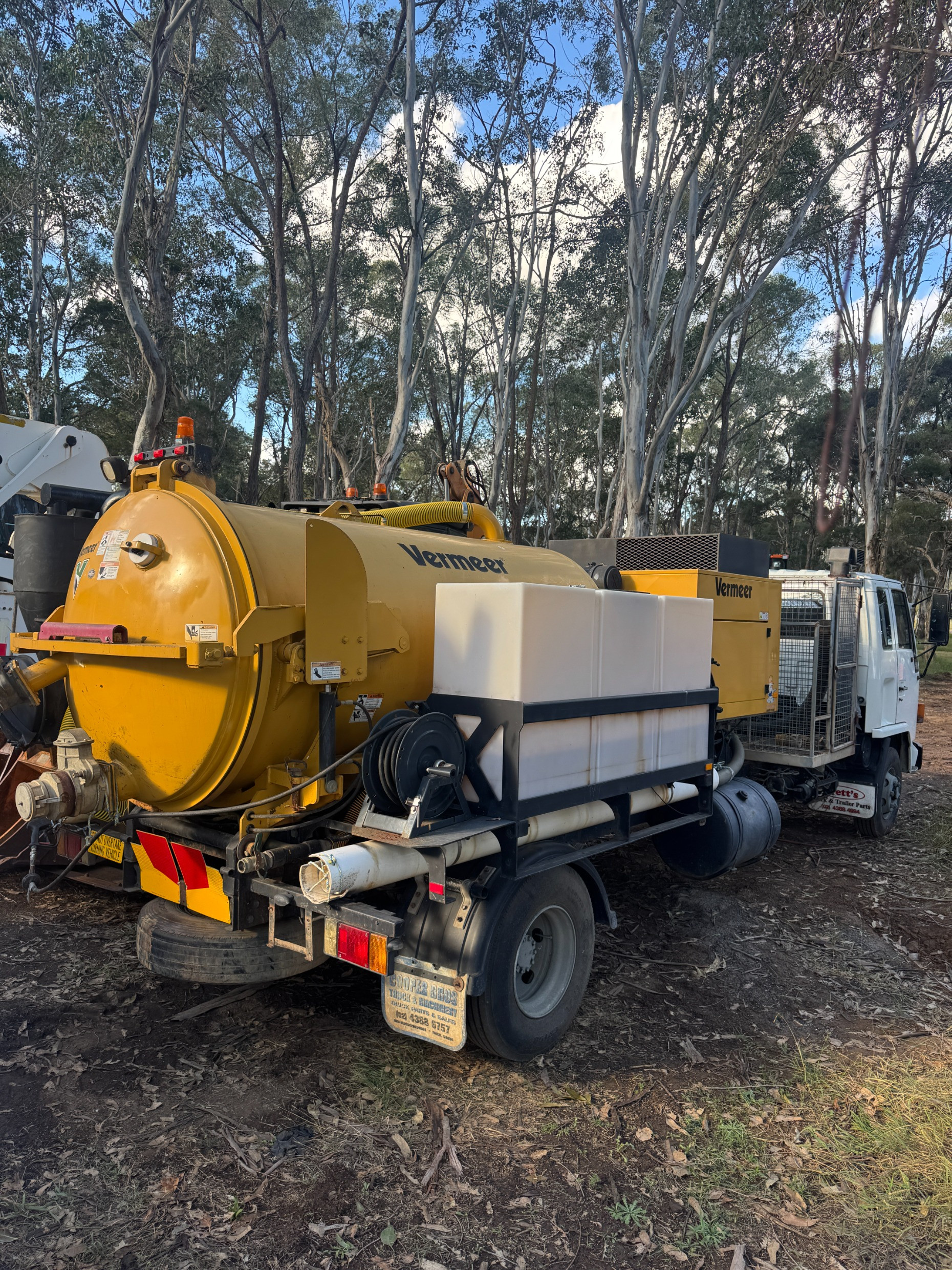 2018 VERMEER VSK800HD TRUCK MOUNTED ON ISUZU FSR500 HYDRO WATER VACUUM EXCAVATOR