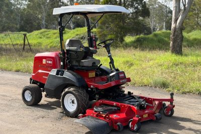 TORO 3200 DIESEL OUT FRONT DECK RIDE ON LAWN MOWER KUBOTA JOHN DEERE 3280D