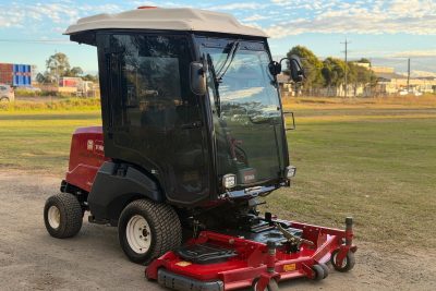 TORO 3310 72 INCH A/C 4WD COMMERCIAL OUT FRONT RIDE ON DIESEL LAWN MOWER KUBOTA ISEKI TORO