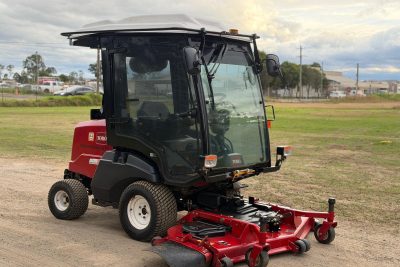 TORO 3310 72 INCH A/C 4WD COMMERCIAL OUT FRONT RIDE ON DIESEL LAWN MOWER KUBOTA ISEKI TORO