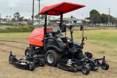 JACOBSEN HR600 DIESEL RIDE ON LAWN MOWER WIDE AREA OUT FRONT JOHN DEERE TORO 5910