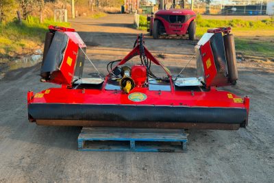 HOWARD TRIMAX STEALTH S2 11FT/3.4M SLASHER  WIDE AREA FOLDING WING FINISHING MOWER JOHN DEERE