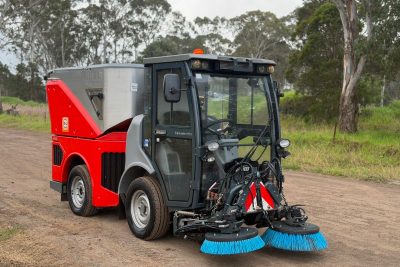 HAKO CITYMASTER 1600 INDUSTRIAL SWEEPER VACCUM GREEN MACHINE TENNANT MACDONALD JOHNSTON