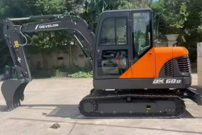 FOR HIRE DEVELON DX60Z-7 6T TRACKED EXCAVATOR