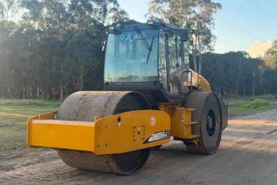 XCMG 3Y152J 3 POINT TRI DRUM ROLLER ARTICULATED COMPACTOR COMPACTION AMMANN