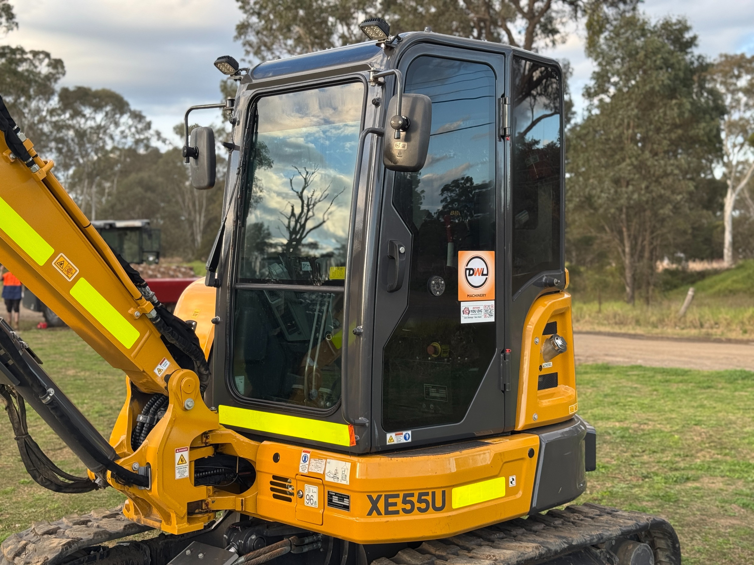 2024 XCMG XE55U 5.7T EXCAVATOR BOBCAT LOADER KUBOTA CATERPILLAR HITACHI KOMATSU XCMG CASE image 14